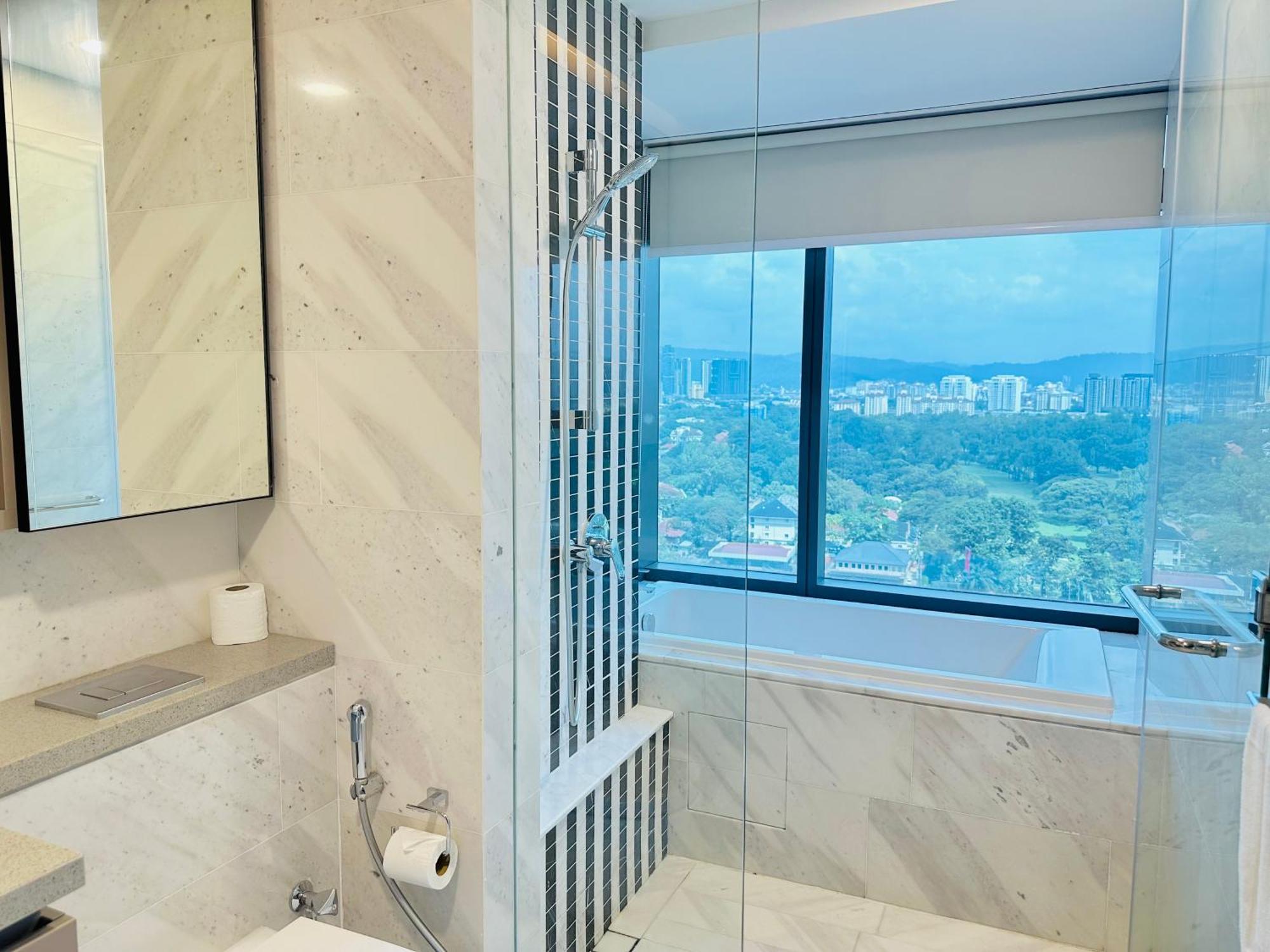 Crystal Suite At Eaton Klcc Kuala Lumpur Esterno foto