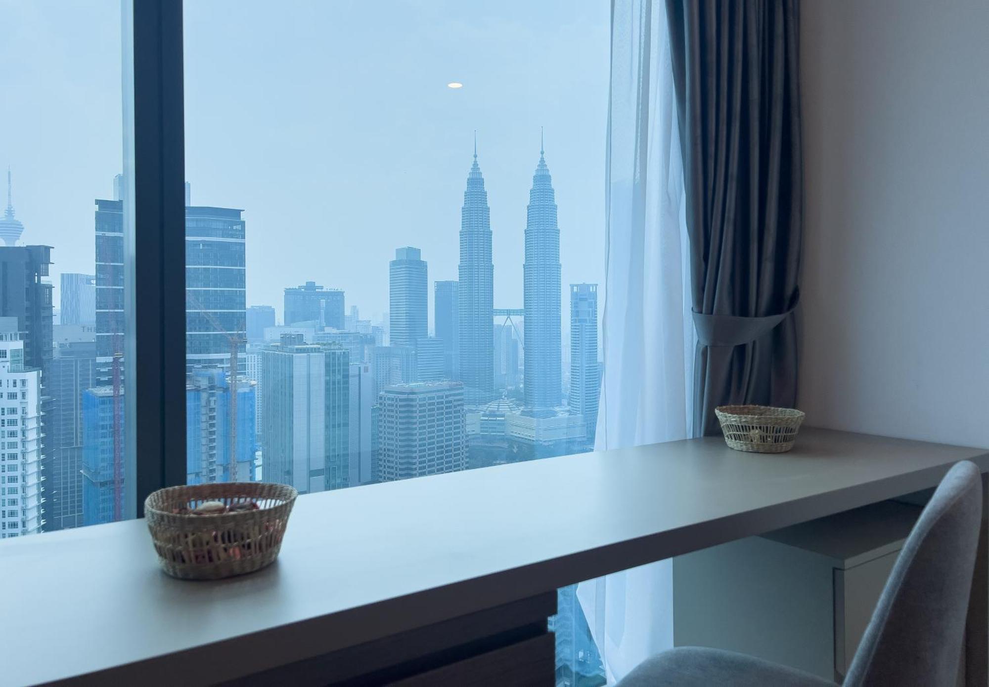 Crystal Suite At Eaton Klcc Kuala Lumpur Esterno foto
