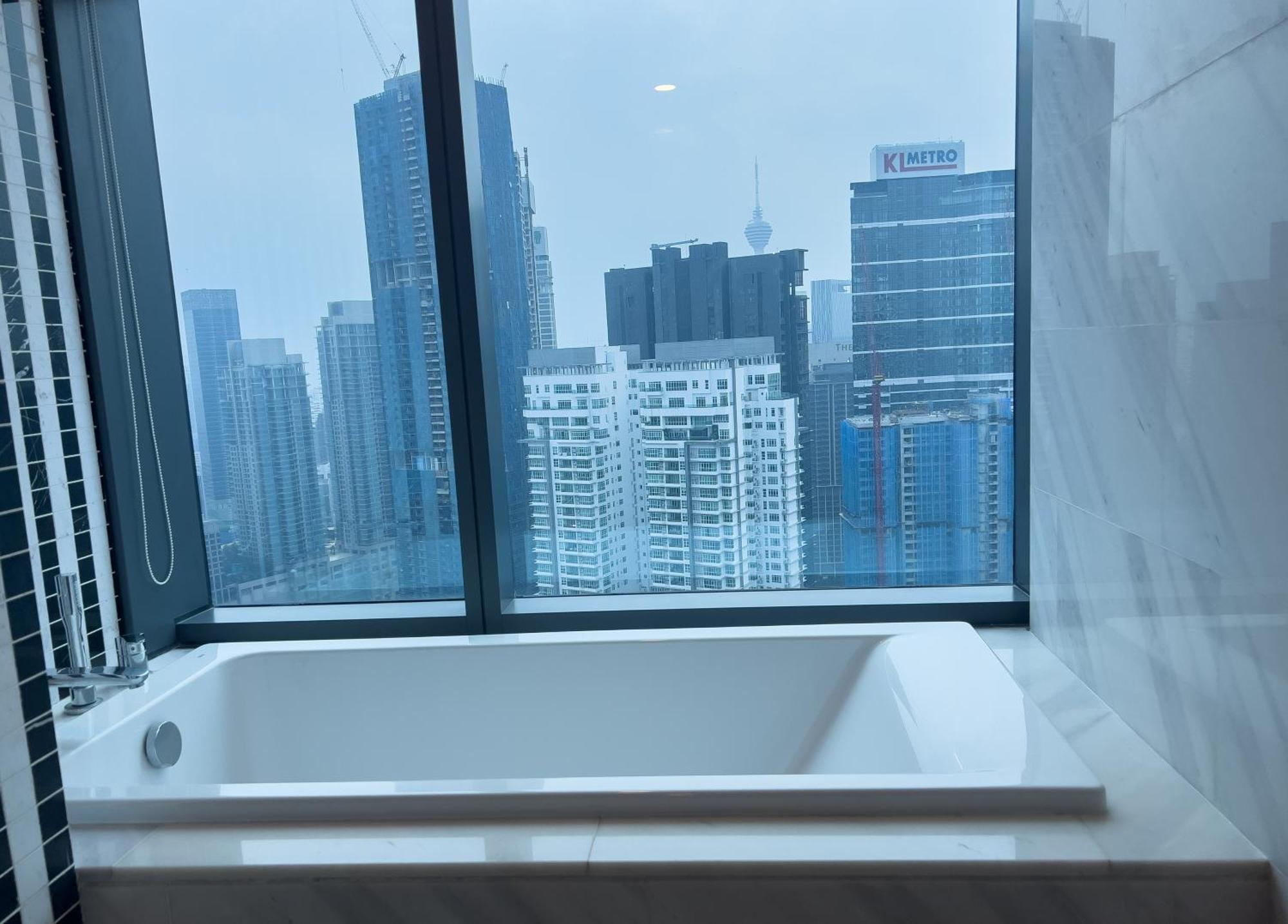 Crystal Suite At Eaton Klcc Kuala Lumpur Esterno foto