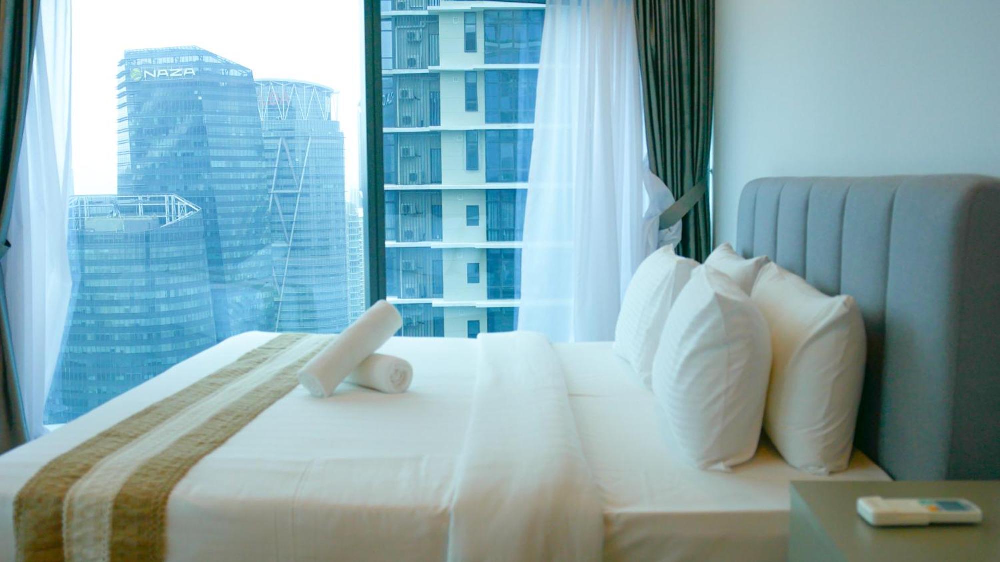 Crystal Suite At Eaton Klcc Kuala Lumpur Esterno foto