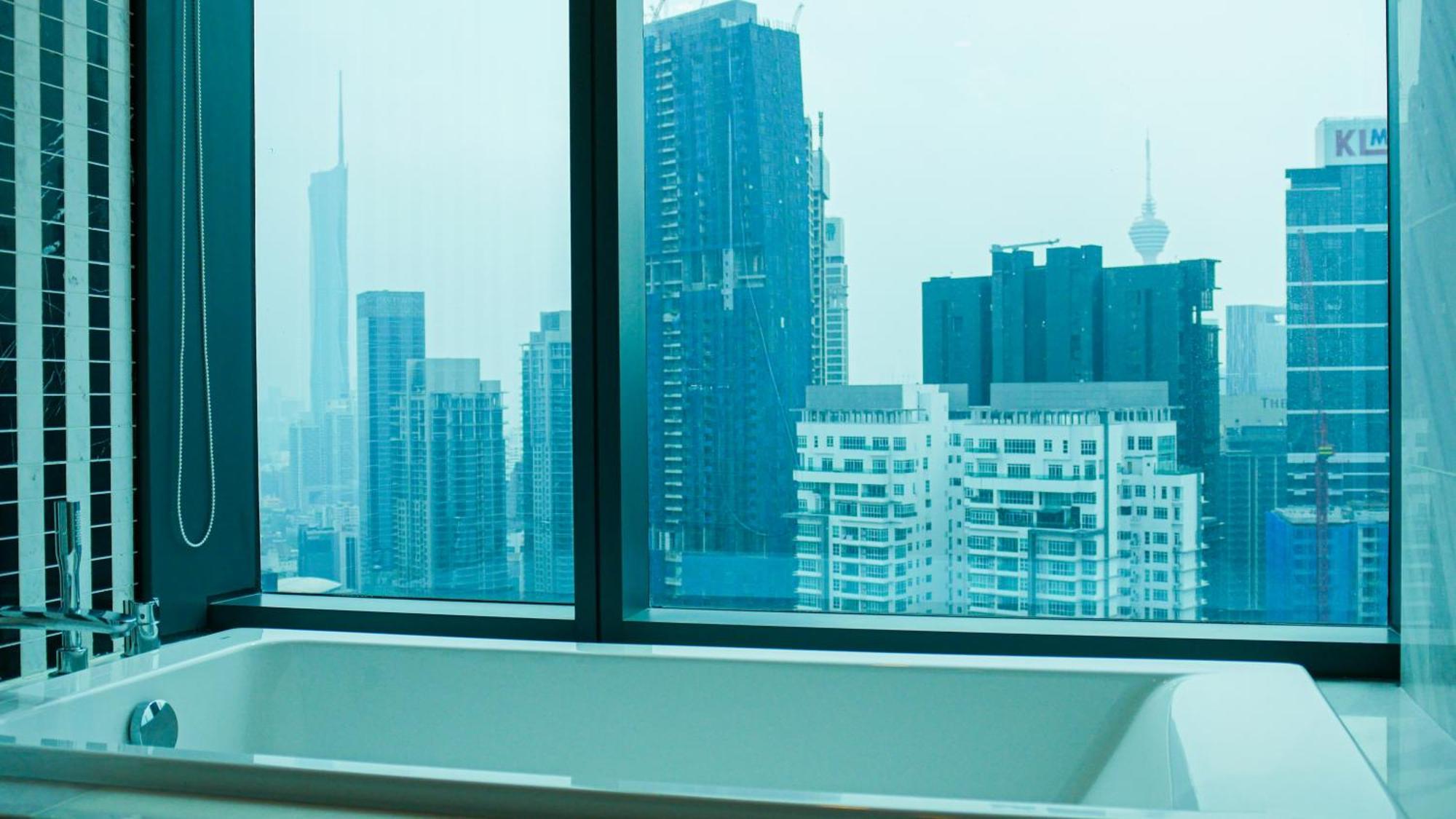 Crystal Suite At Eaton Klcc Kuala Lumpur Esterno foto