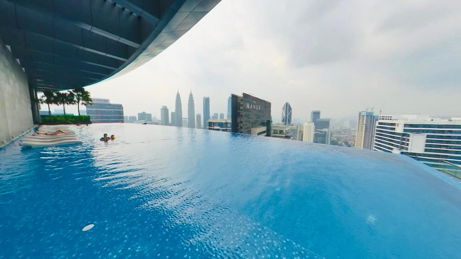 Crystal Suite At Eaton Klcc Kuala Lumpur Esterno foto